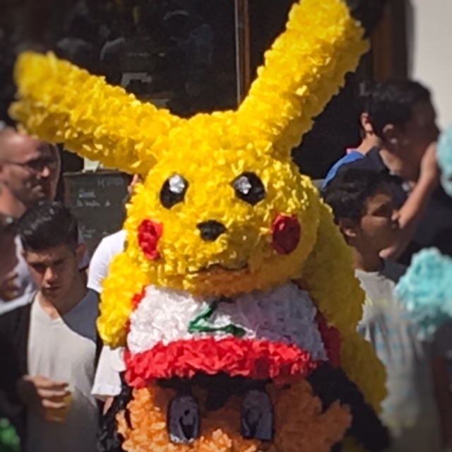 pikachu à la fête des fleurs