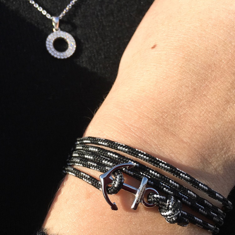 petit bracelet breton avec ancre acier gravée