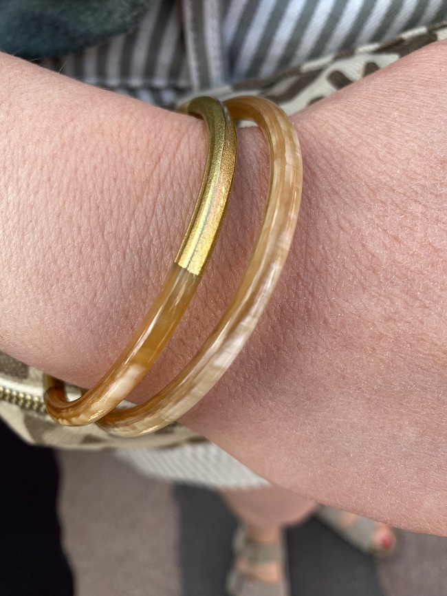 jolis bracelets joncs en corne or jolis bracelets joncs en corne or