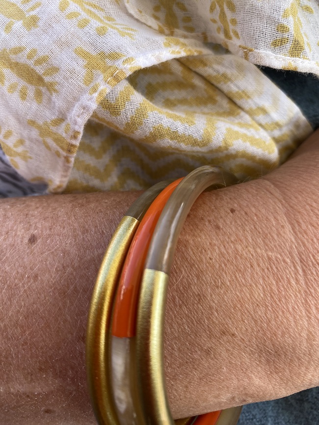 or et orange pour des joncs en corne de buffle