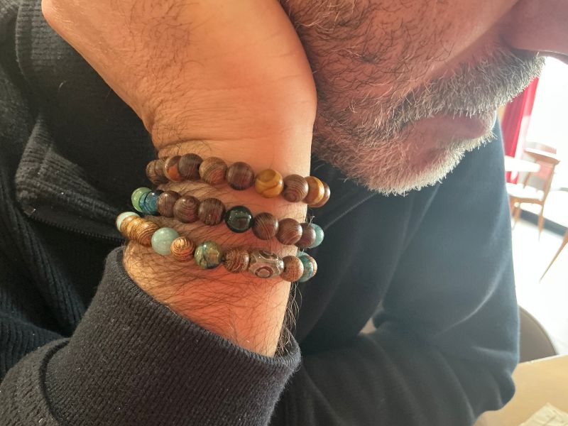 bracelet homme pour tous les hommes naturels. bracelet homme pour tous les hommes naturels.