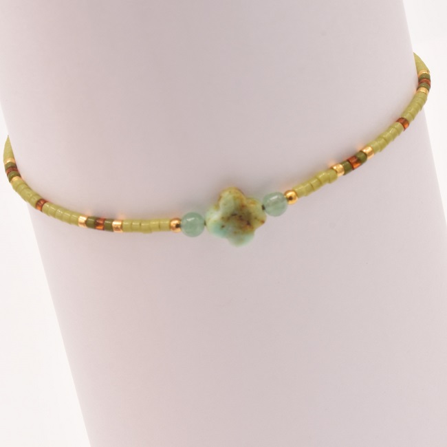 trèfle en pierre de jadeite pour un joli bracelet fin